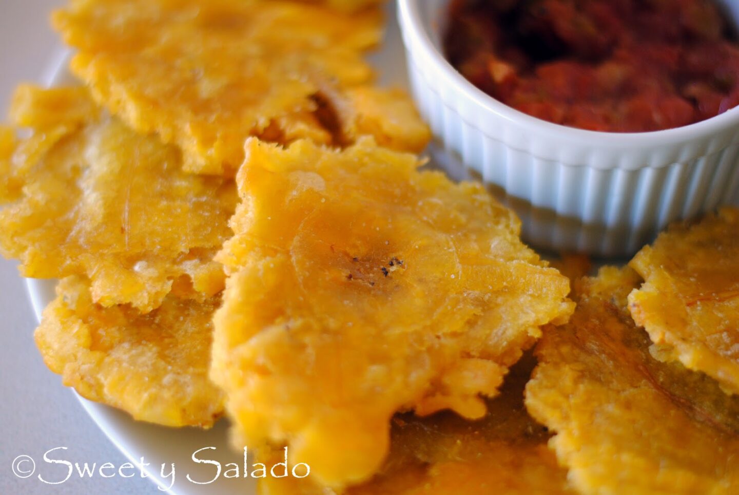 Patacones (Fried Green Plantain Chips)