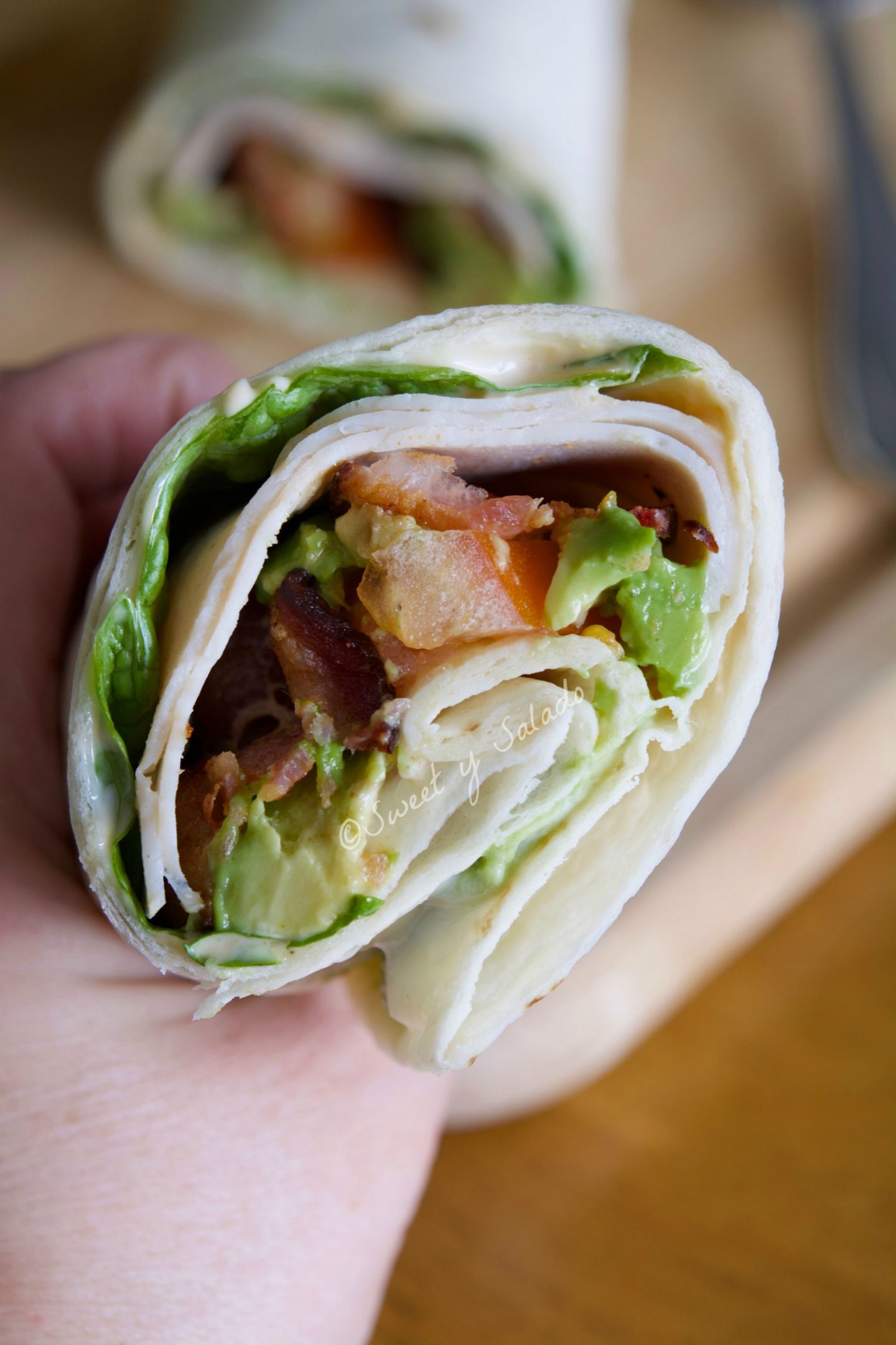 Wraps de Pavo, Tocineta y Aguacate